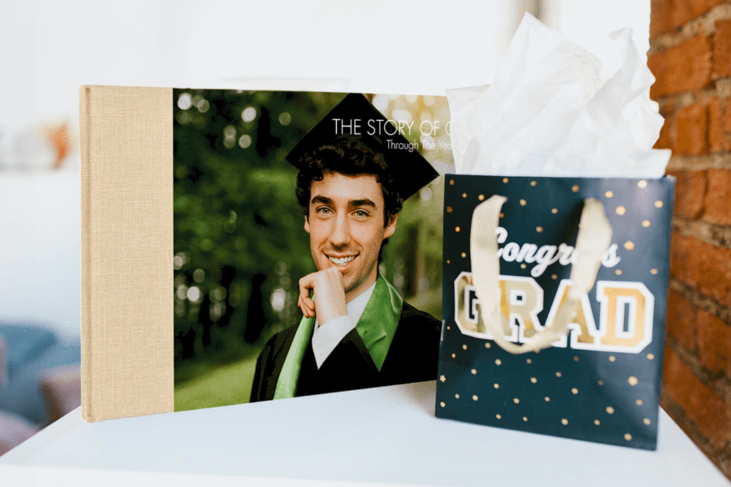 GradFeatured_Header